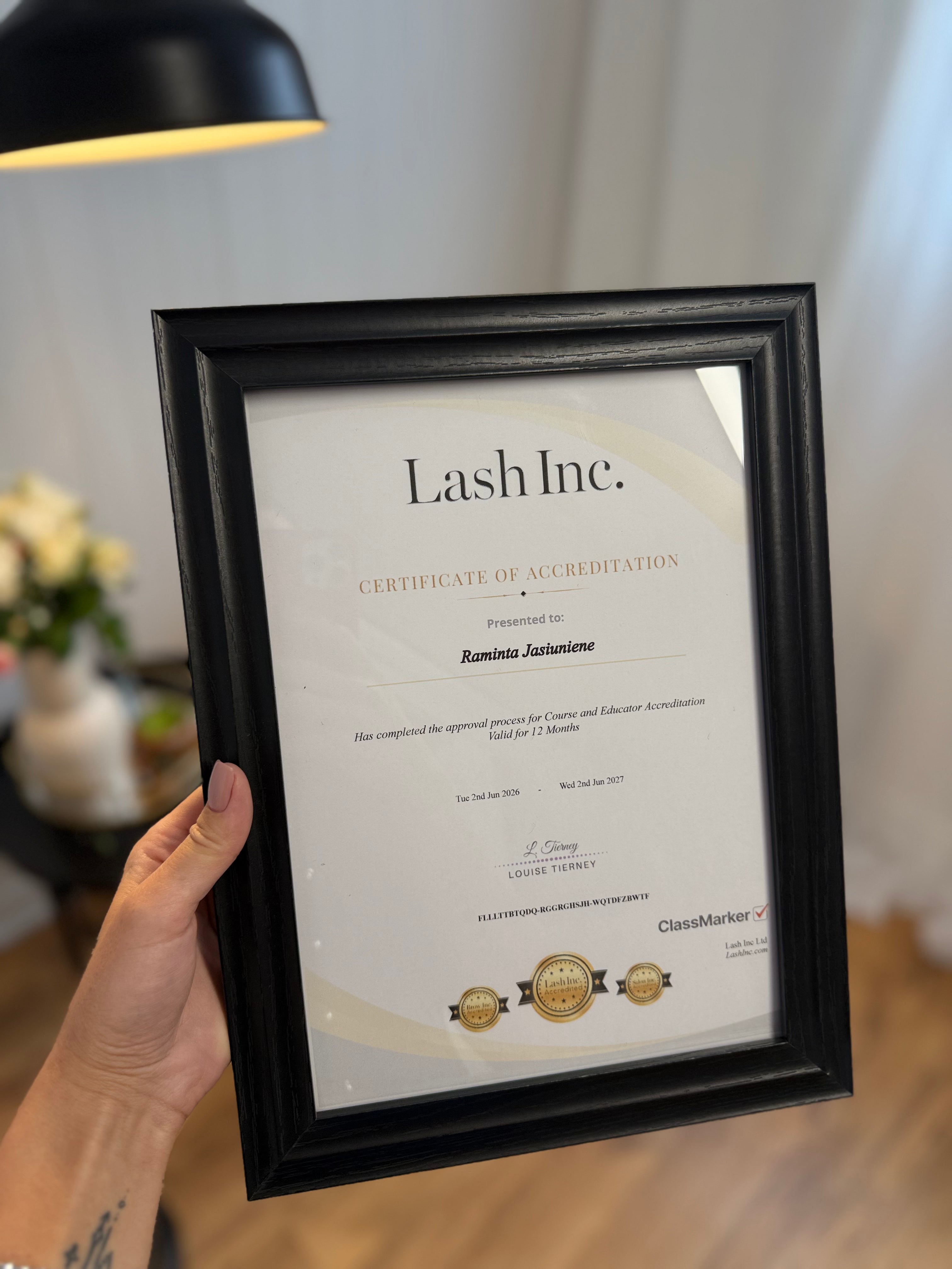 UV/LED Lash Extensions 1 Day Face to Face Course | Full LED System Included